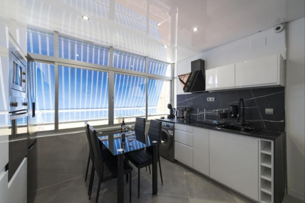 Apartment True Colours , Center By Namaste Elite *