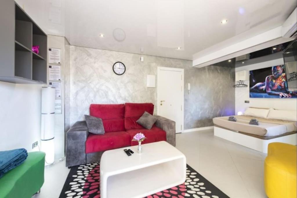True Colours , Center By Namaste Elite Appartement